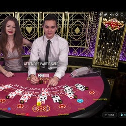 La table Blackjack Party disponible sur le live casino Stakes